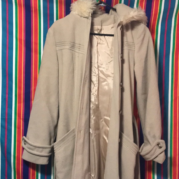 Late 70's VTG women's high fashion coat - Picture 4 of 8